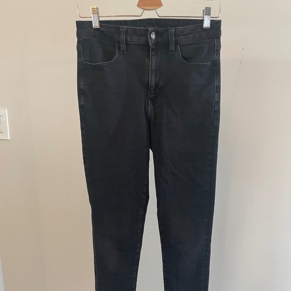 American Eagle Super High-Rise Black Jegging - Picture 1 of 3